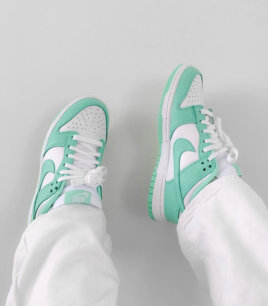 Wiens Aanpassing Induceren Hoe te stylen: de Nike Dunk Low Groene gloed – Sneakin